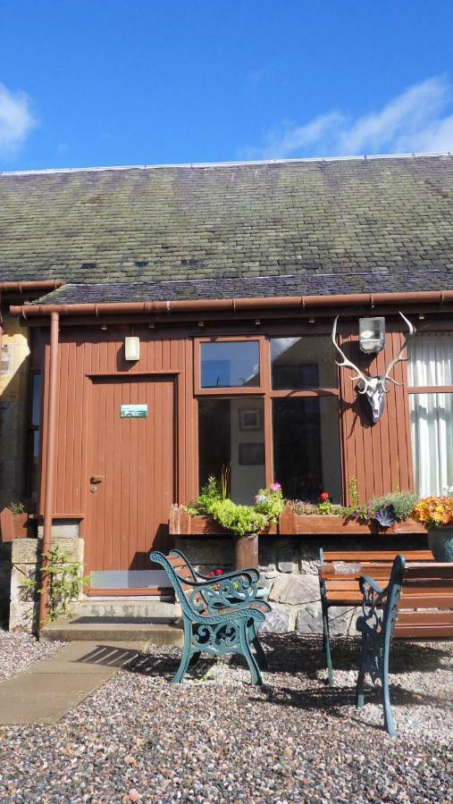 Meadowside Cottages Balavil Zewnętrze zdjęcie