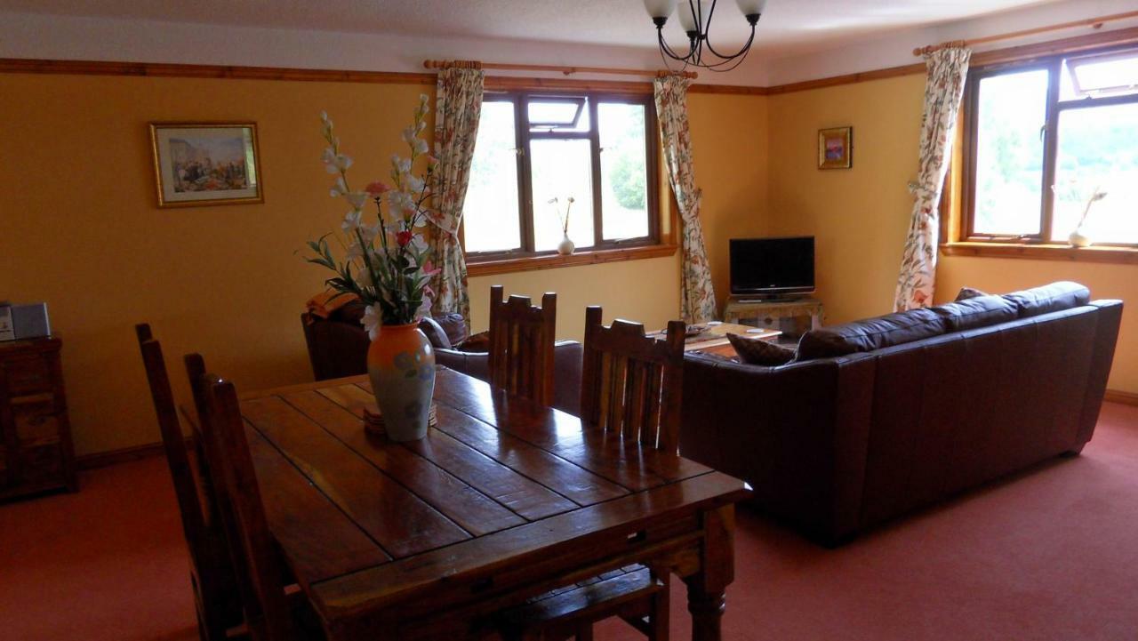 Meadowside Cottages Balavil Zewnętrze zdjęcie